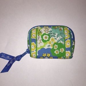 Vera Bradley headphone holder case
